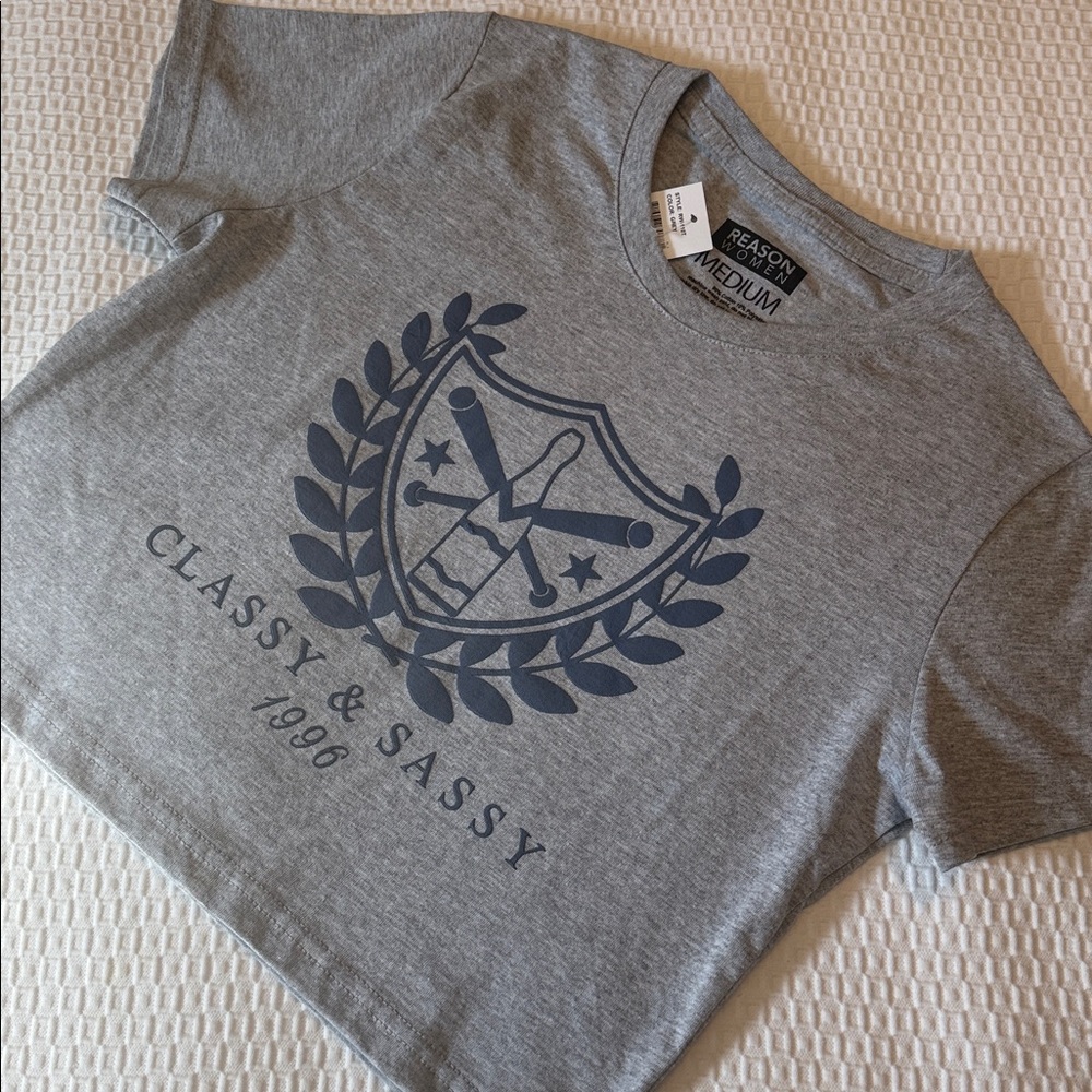 NWT Reason “Classy & Sassy” Jrs Cropped Tee